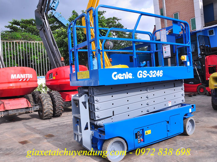 xe nâng người gs 3246